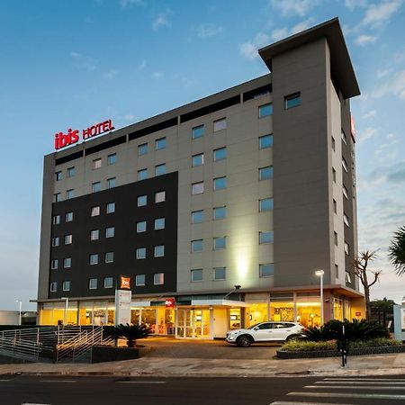 Ibis Ourinhos Hotel Exterior photo