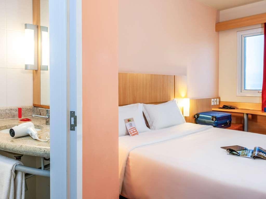 Ibis Ourinhos Hotel Exterior photo